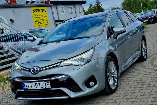 samochody osobowe Toyota Avensis cena 59900 przebieg: 190000, rok produkcji 2016 z Drzewica